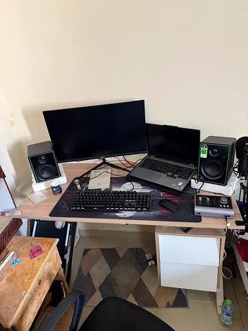 Gaming Table & Chair