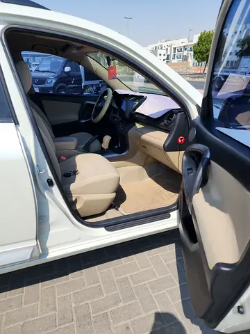 صورة 10 لـ 2010 Toyota RAV 4