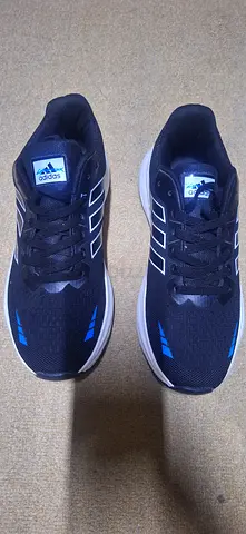 Unisex addids shoes size 41 for sale