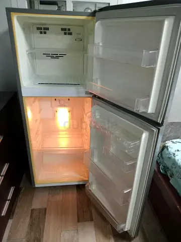 Lg fridge 210 ltr perfect working condition