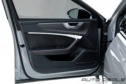 2021 AUDI RS6 缩略图 16