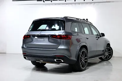 2025 Mercedes-BENZ GLS — фото 3