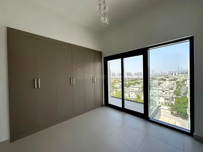 Chiller Free | High Floor | Community View
