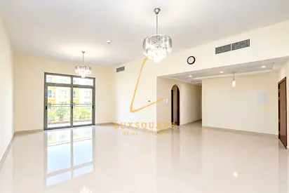 Exclusive| Chiller Free|Spacious & Well Maintained