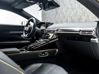 2025 Aston Martin VANTAGE 缩略图 14