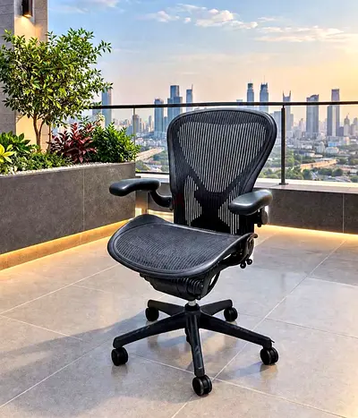 Ergonomic Mesh Office Chair — Good Condition, Adjustable Armrests