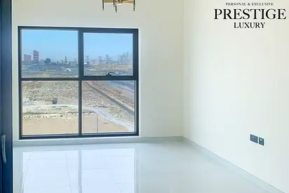 1BR | Vacant | Unfurnished with Kitchen Appliances