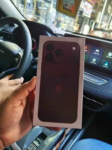 iPhone 18 pro max Burgundy 256gb TDRA