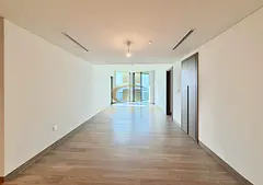 Creek Skyline View | High Floor | Study + Maid