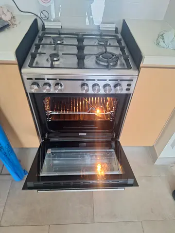 Terim brand new gas cooker