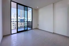 PARTIALLY UPGRADED | UNFURNISHED | PRIME LOCATION