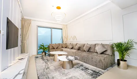 Luxury 2 BR | High Floor | Iconic Downtown Living