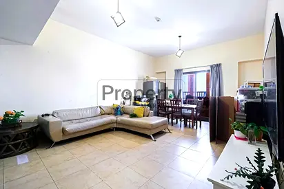 12 Payments Option | Spacious | Closed Kitchen
