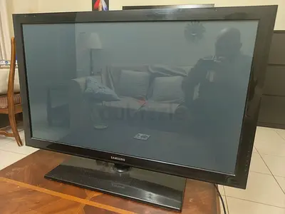 Samsung 42" Plasma TV (PS42C430) with Stand – AED 150 – Working Perfectly