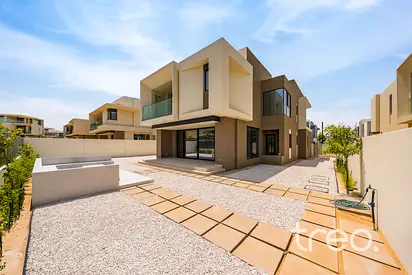 Type G1 | VOT | Pool and park | Vacant now