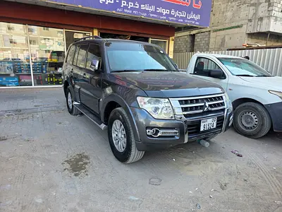 Mitsubishi Pajero GLS 3.8L V6 2015 4WD GCC Specs – Excellent Condition