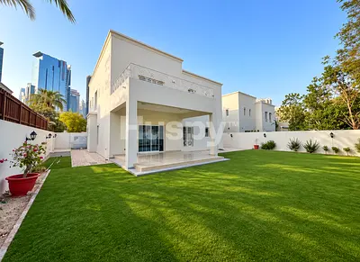 Fully Renovated | Park Backing | Vacant