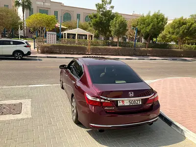 2017 Honda ACCORD — фото 7