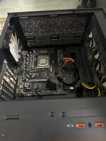Desktop PC Case with Motherboard b650 pro with cpu ryzen5 7600x