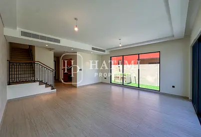 5 Bedrooms | Luxury Townhouse | Available for Rent