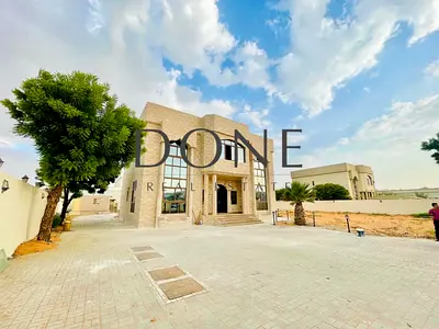 LUXURY 4BHK WITH BIG GARDEN MAID ROOM NEAR PARK JUST GCC