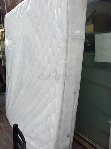 180x200cm pillow top mattress.  Same day delivery available