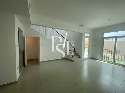 Terrace | Spacious Townhouse | Prime Location