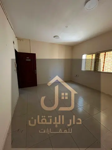 فرصة ذهبية للإيجار استديو بوطينة  يوجد تكييف مركزي  موقع ممتاز