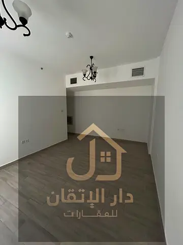 فرصة ذهبية للإيجار غرفه وصاله منطقه النباعه موقع حيوي وقريب من جميع الخدمات