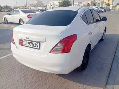 2013 Nissan SUNNY thumbnail 15