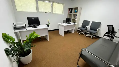 Brand new office with Bank account assistance |Free Amenities