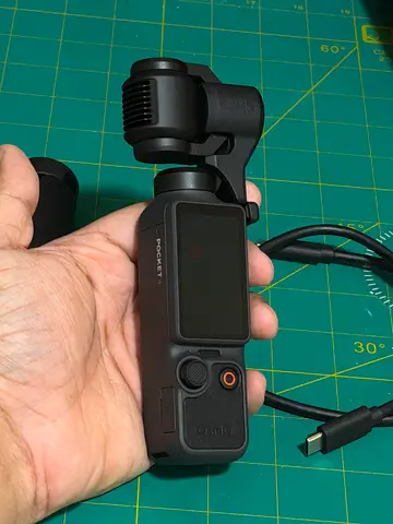 DJI Pocket 4 Creator Combo gimbal camera - 2 weeks old , Brand New condition