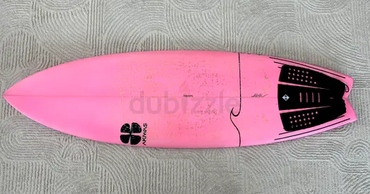 Pink shortboard surfboard - Akiwas Sashimi 5’6” – 28.2L – Lightweight Epoxy – Like New