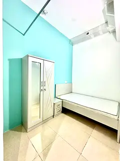Couples partion room for rent