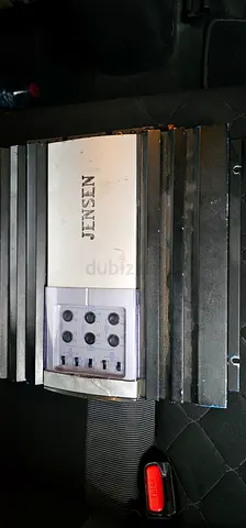 Jensen Car Amplifier - 4 channel amplifier