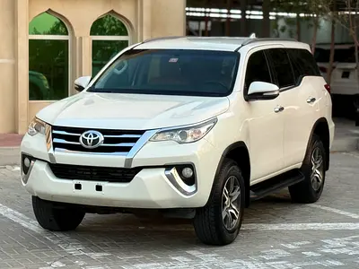 TOYOTA FORTUNER V4 2017