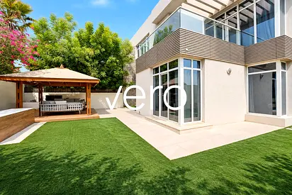Corner Plot | Upgraded | Park Backing | VOT