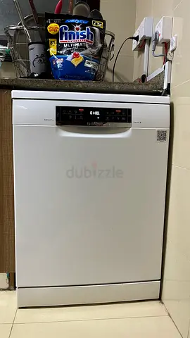 Bosch Series 6 Built-in Dishwasher (SilencePlus) - Under Warranty - Good Condition
