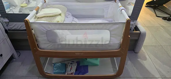 Snuzpod 4 with mattress (like new)