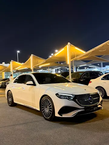 2025 Mercedes-BENZ E-CLASS 照片 2