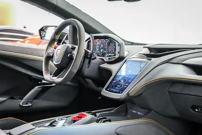 صورة مصغرة 11 لـ 2024 Lamborghini REVUELTO