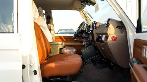 2026 Toyota LAND CRUISER 70 SERIES — миниатюра 11