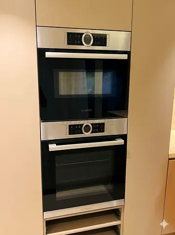 Bosch series 8 built -in electric oven and microwave complete set  free delivery