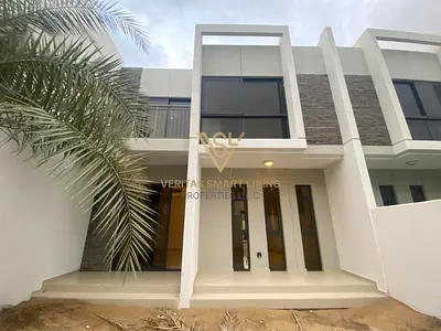 R2M | Brand New | Prime Location | Middle