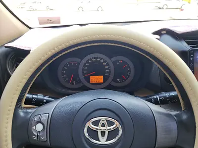 صورة 7 لـ 2010 Toyota RAV 4