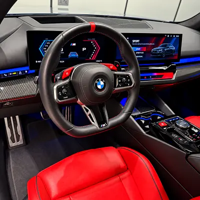 2025 BMW M5 照片 8