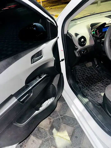 صورة 3 لـ 2014 Chevrolet SONIC