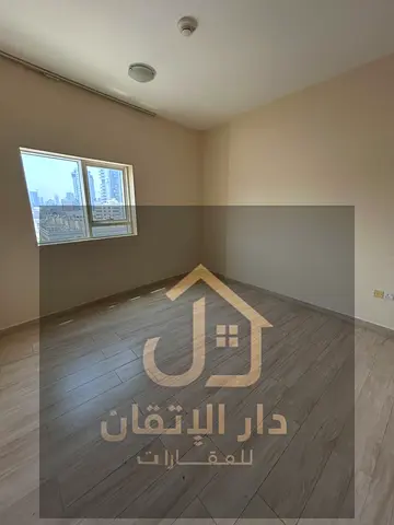*غرفتين وصالة ببلكونة للإيجار في القاسمية الند - 42,000 درهم*