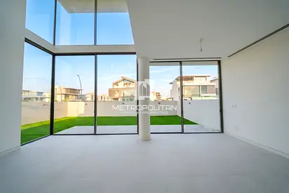 3 BR+Family Room|Ready Soon|Single Row|SD G+2