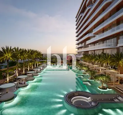 Golf View | Top Floor | Spacious Layout